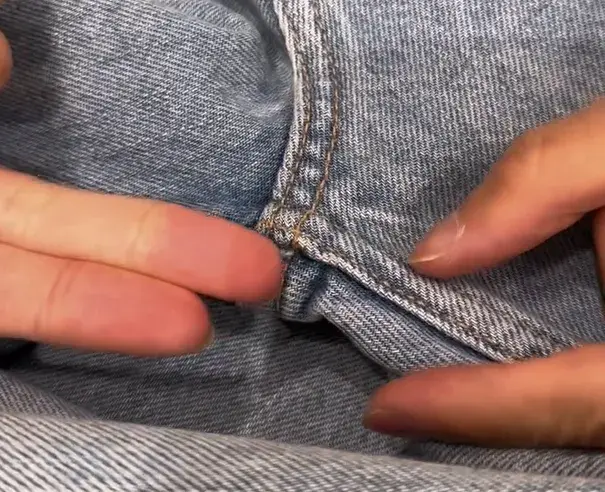 فاصله دو انگشتی در فاق شلوار جین