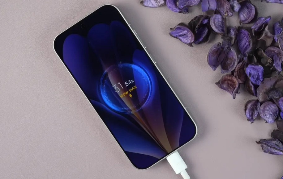 مقایسه شیائومی ۱۷ پرومکس با آیفون ۱۷ پرومکس