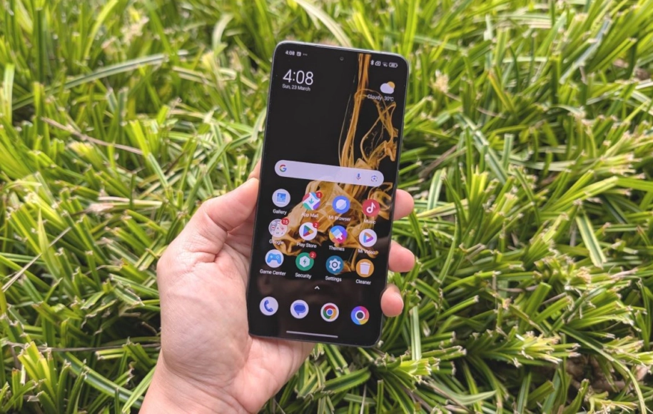 مقایسه گلکسی S25 FE با پوکو F7 پرو