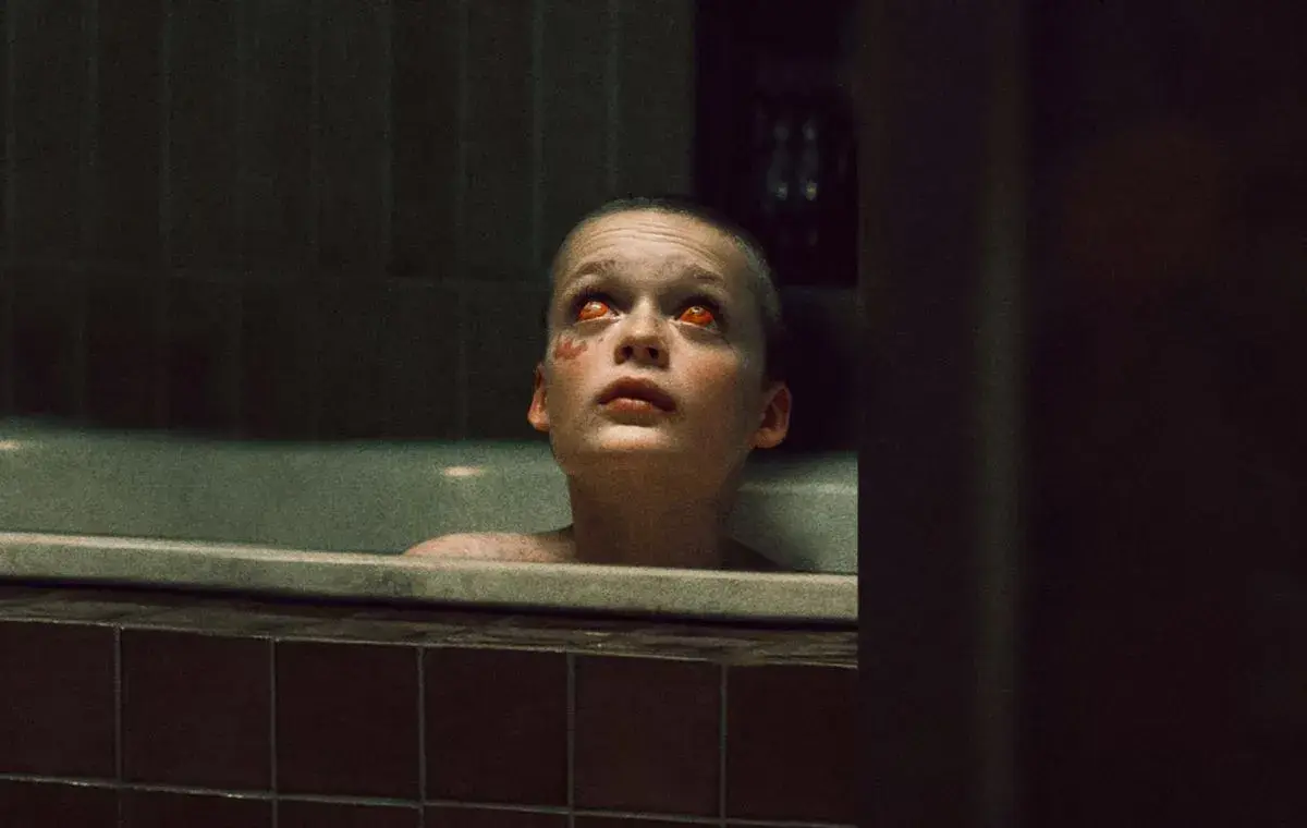 او را برگردانید (Bring Her Back)