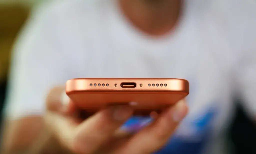 سیستم صوتی و بازخورد لرزشی در ایفون ۱۷ پرو