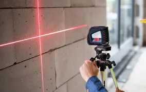 Laser level