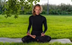 یوگا برای تنبلی تخمدان