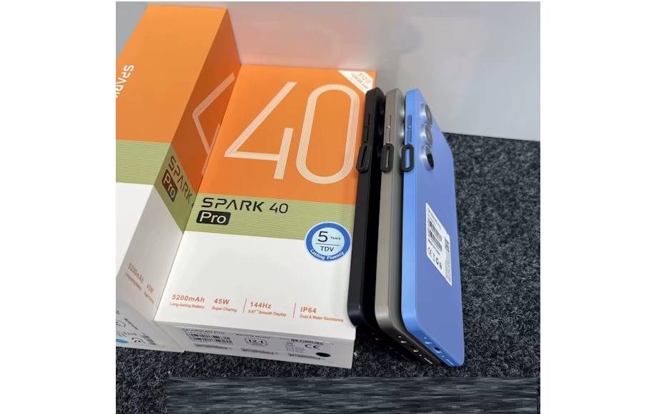 نقد و بررسی تکنو  spark 40 pro