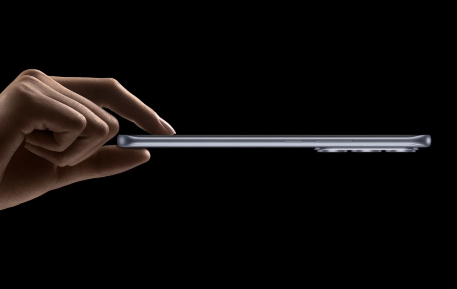 نقد و بررسی تکنو  spark 40 pro