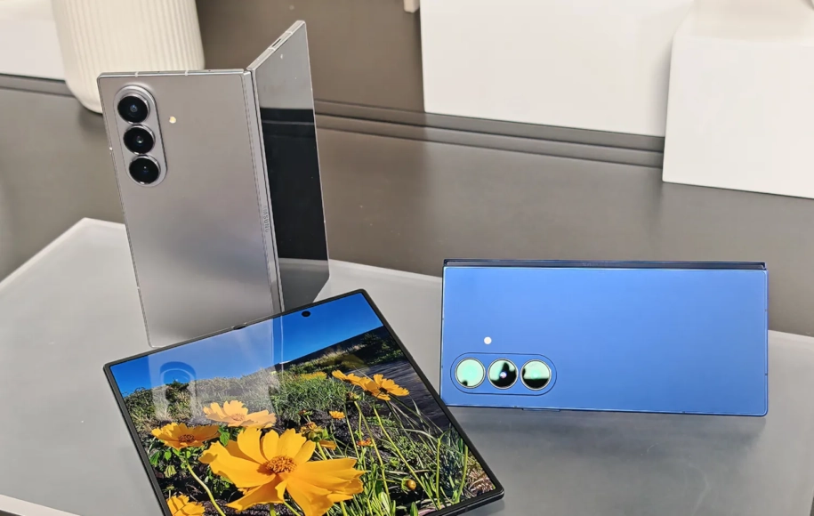 نقد و بررسی گوشی گلکسی زد فولد ۷