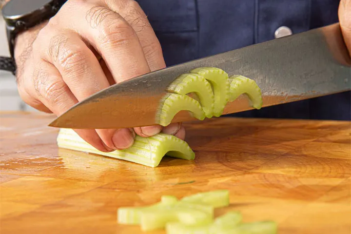 خرد کردن مواد سوپ