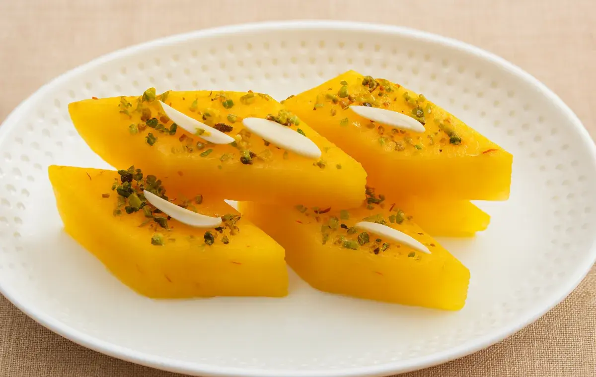 مواد لازم برای تهیه مسقطی زعفرانی