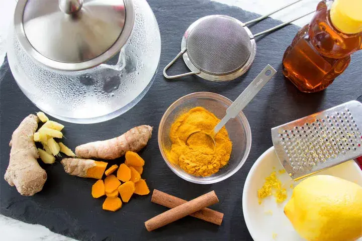 طرز تهیه چای زردچوبه برای لاغری شکم و پهلو