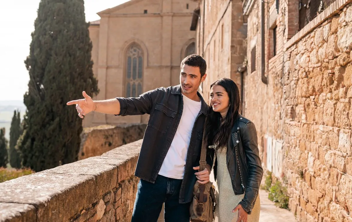 فیلمهای عاشقانه 2025؛ ویلای شیرین (La Dolce Villa)