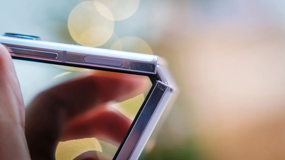 لولا گوشی هوشمند اوپو