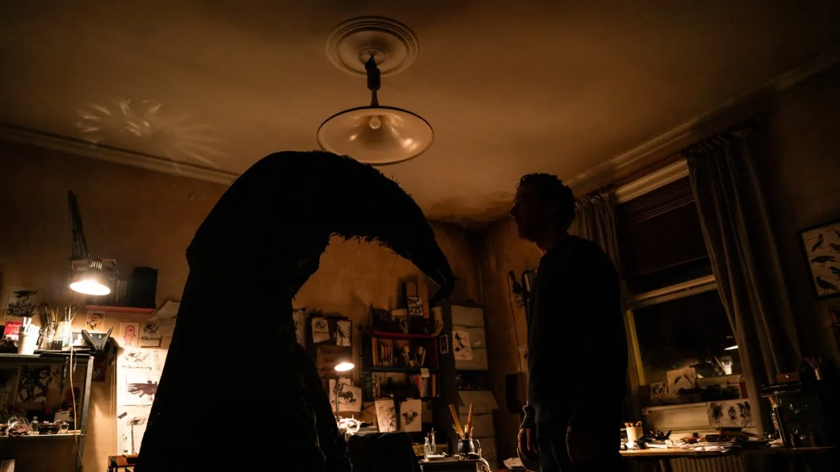 نقد فیلم «موجودی با پر»