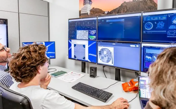 اتاق کنترل ورا روبین هنگام ثبت نخستین عکس