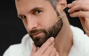 بهترین روغن برای رشد سریع ریش و سبیل