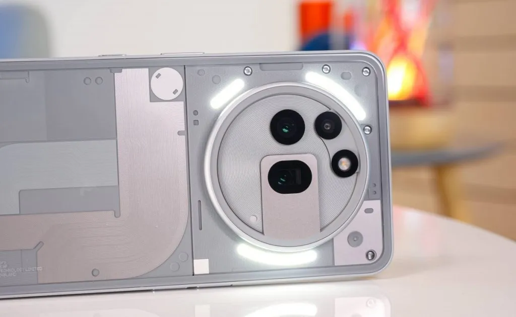 طراحی گوشی ناتینگ فون 3a Pro