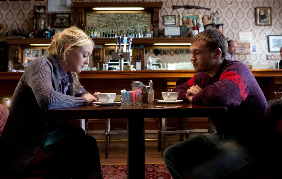 داکوتا فانینگ؛ زندگی متلی (The Motel Life)