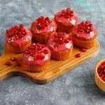 تزیین کیک شب یلدا خانگی