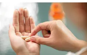 قرص ویتامین ب ۱ ۳۰۰ برای چیست؟ | فواید، موارد مصرف و عوارض احتمالی