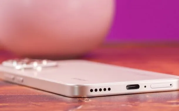 نقد و بررسی آنر 400