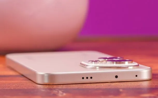 نقد و بررسی آنر 400