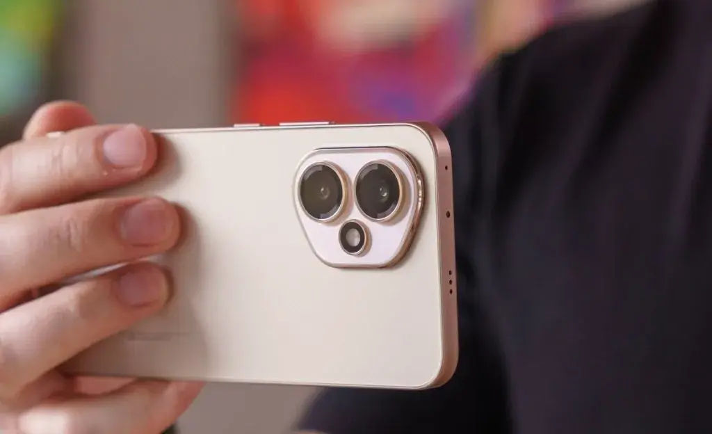 نقد و بررسی دوربین آنر 400