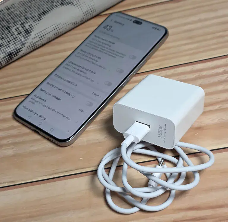 نقد و بررسی باتری آنر 400 پرو