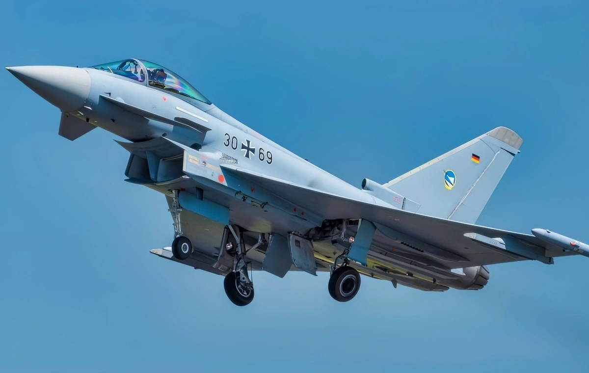 صفر تا صد جنگنده تایفون