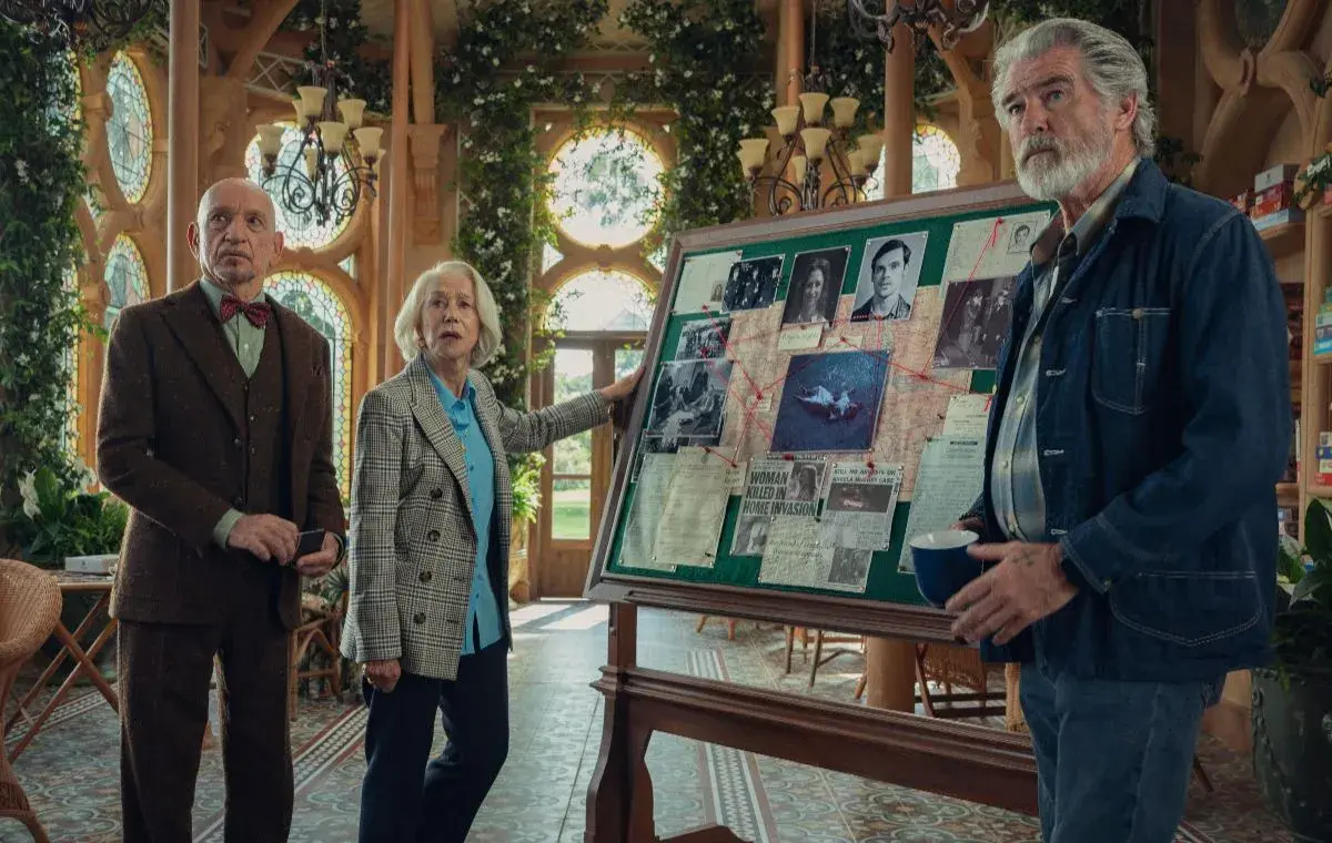 بهترین فیلم‌های اقتباسی 2025؛ باشگاه قتل پنجشنبه (The Thursday Murder Club)