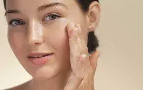 بهترین روغن برای چاقی صورت