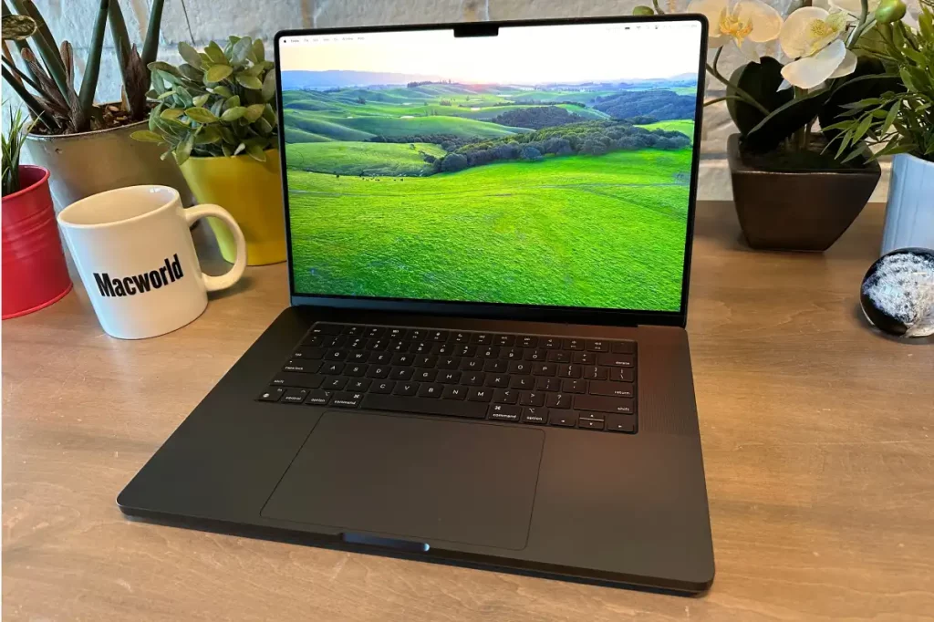 عملکرد مک بوک پرو M5 پرو و M5 مکس