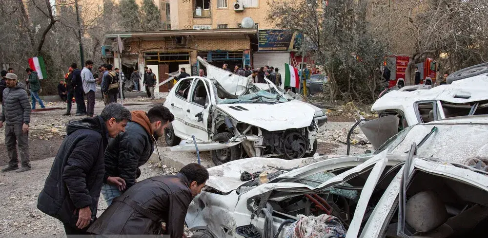 اگر هنگام حملات هوایی در خیابان بودیم چه کنیم؟