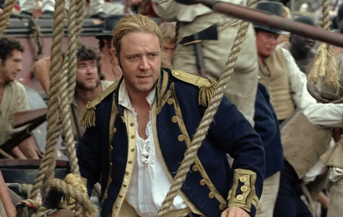 بهترین فیلم‌های اکشن تاریخی؛ ناخدا و فرمانده: آخر دنیا (Master and Commander: The Far Side of the World)