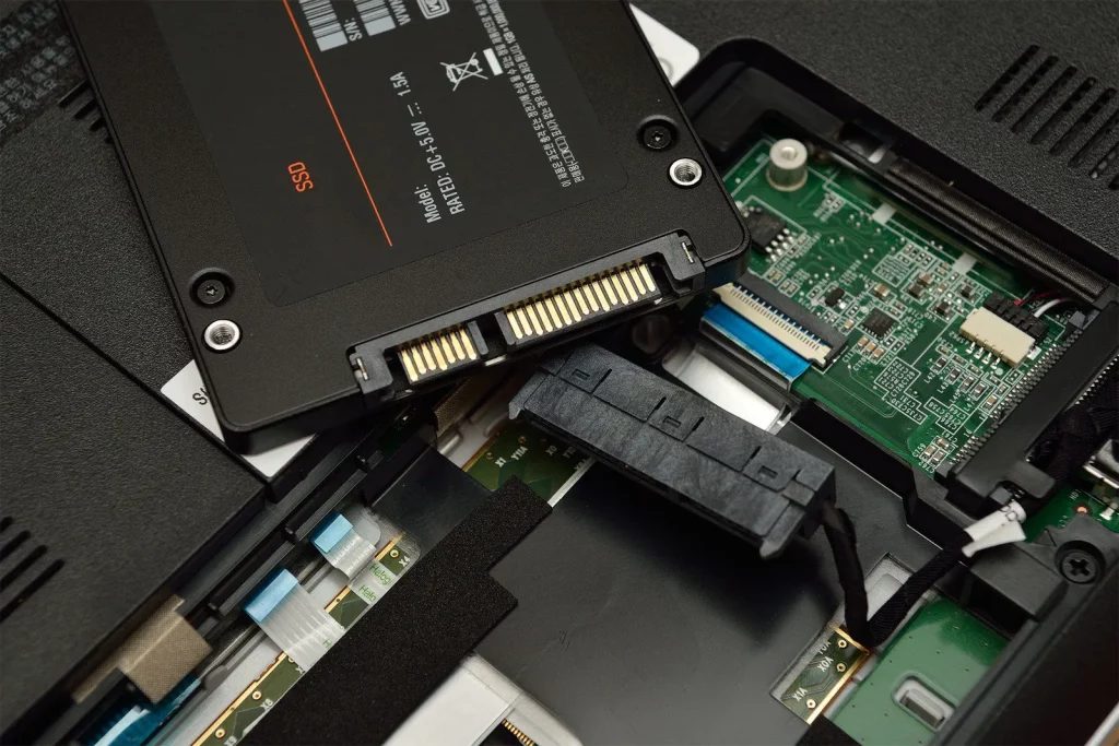 SSD دقیقا چه تاثیری روی سرعت لپتاپ دارد؟