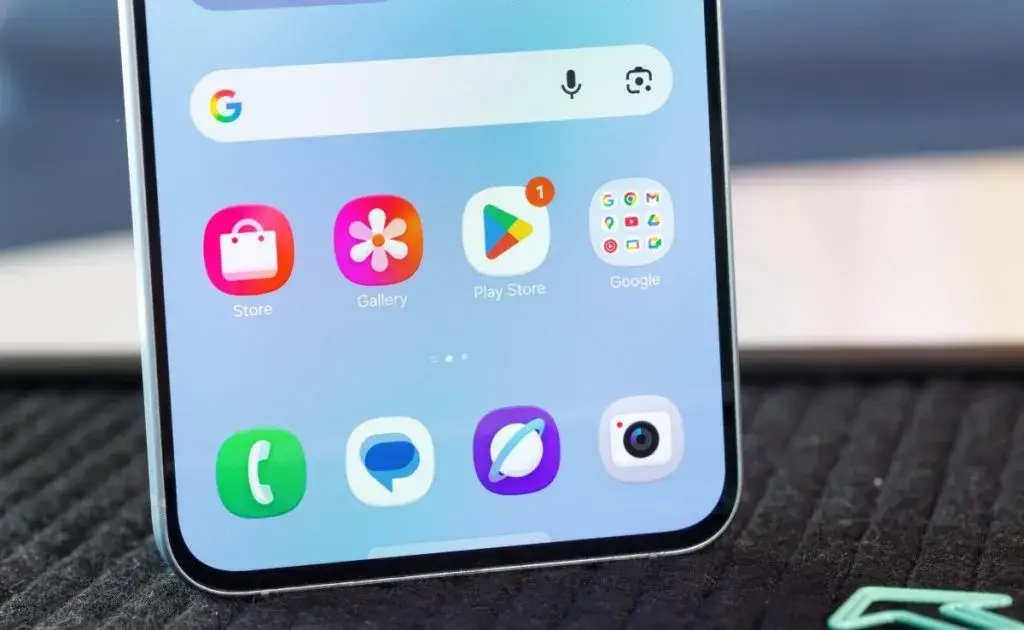 نرمافزار و امکانات نرمافزاری گوشی A57 در مقابل Poco X8 Pro