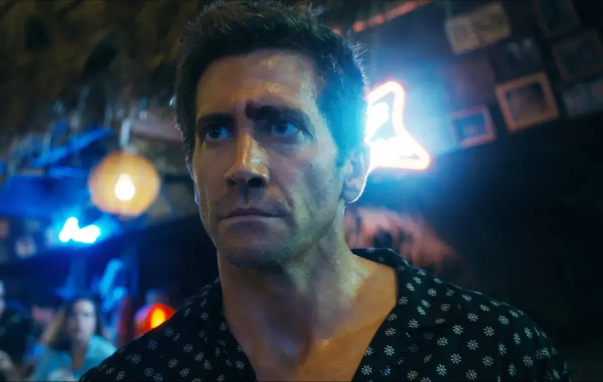 بهترین فیلمها برای شب ؛ کافه بینراهی (Road House)