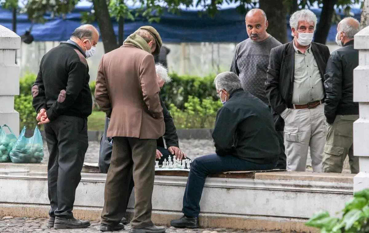 راهنمای کامل وام بازنشستگان 1405 (مبلغ، اقساط و کارمزد)