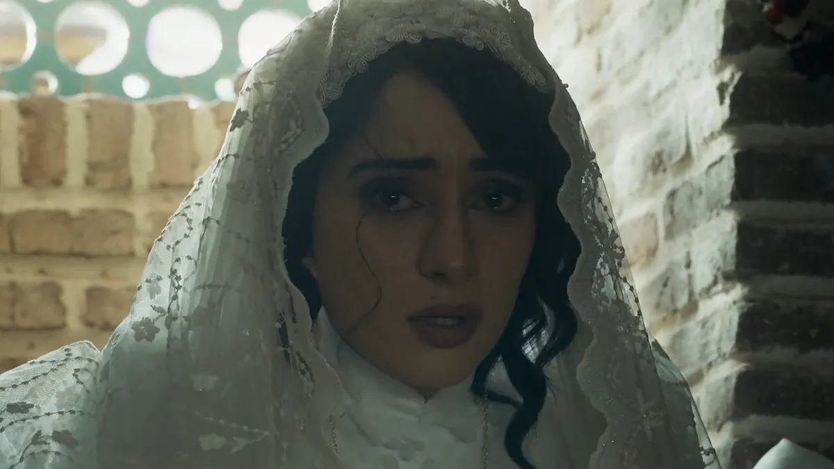 نقد و بررسی فصل دوم بادام خمار