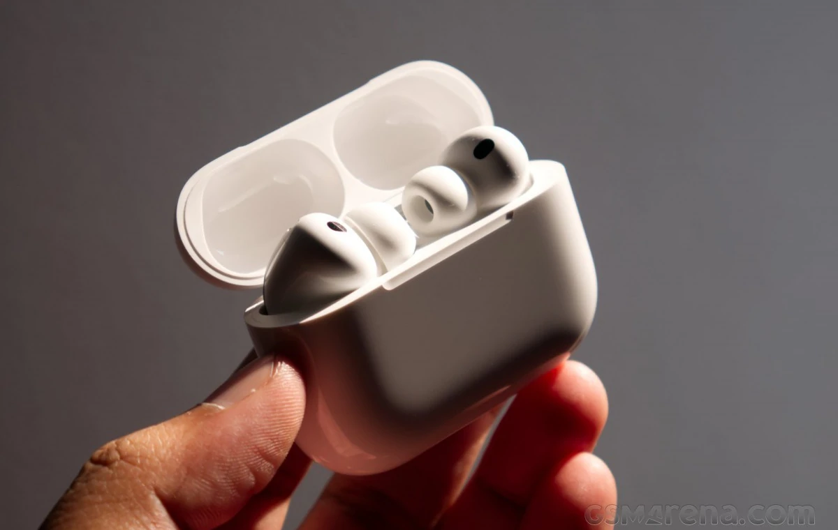 اپل پروژه تجهیز AirPods Ultra به دوربین را به حالت تعلیق درآورد 1 AirPods Ultra