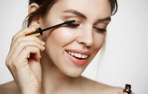 بهترین سرم تقویت کننده مژه