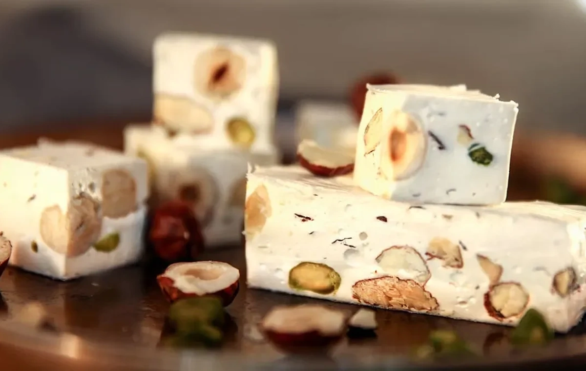 شیرینی و سوغات