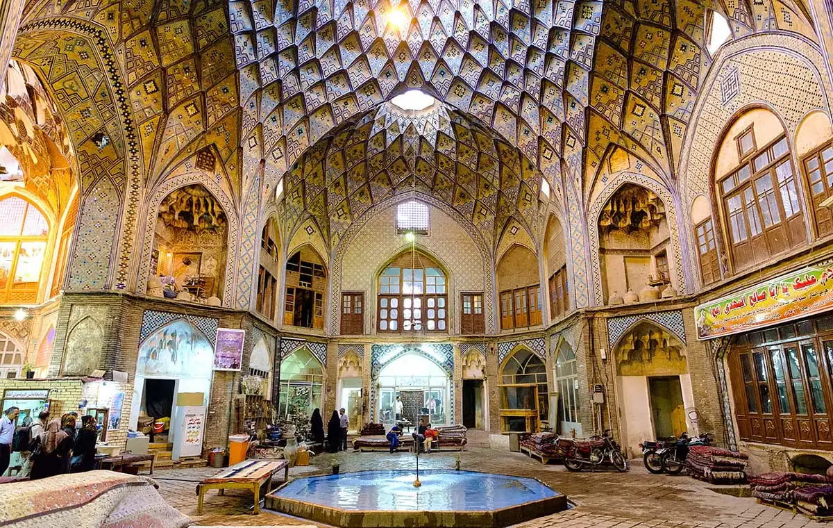 سوغات کاشان را از کجا بخریم؟ آدرس بهترین بازارها و مغازهها