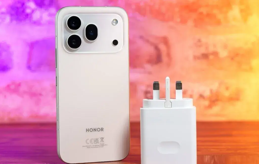 باتری و شارژدهی شیائومی 17T Pro در مقایسه با آنر 600 Pro