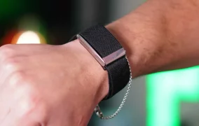 دستبند بدون نمایشگر