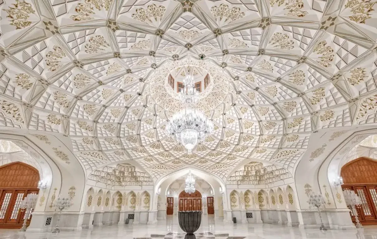 باغ ماهان، باغ دیدار و بازار سنتی