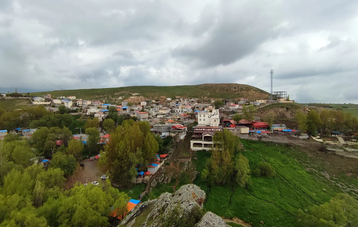 ویلا‌دره؛ گردش در اطراف سرعین