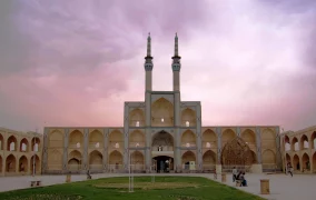 میدان امیر چخماق یزد
