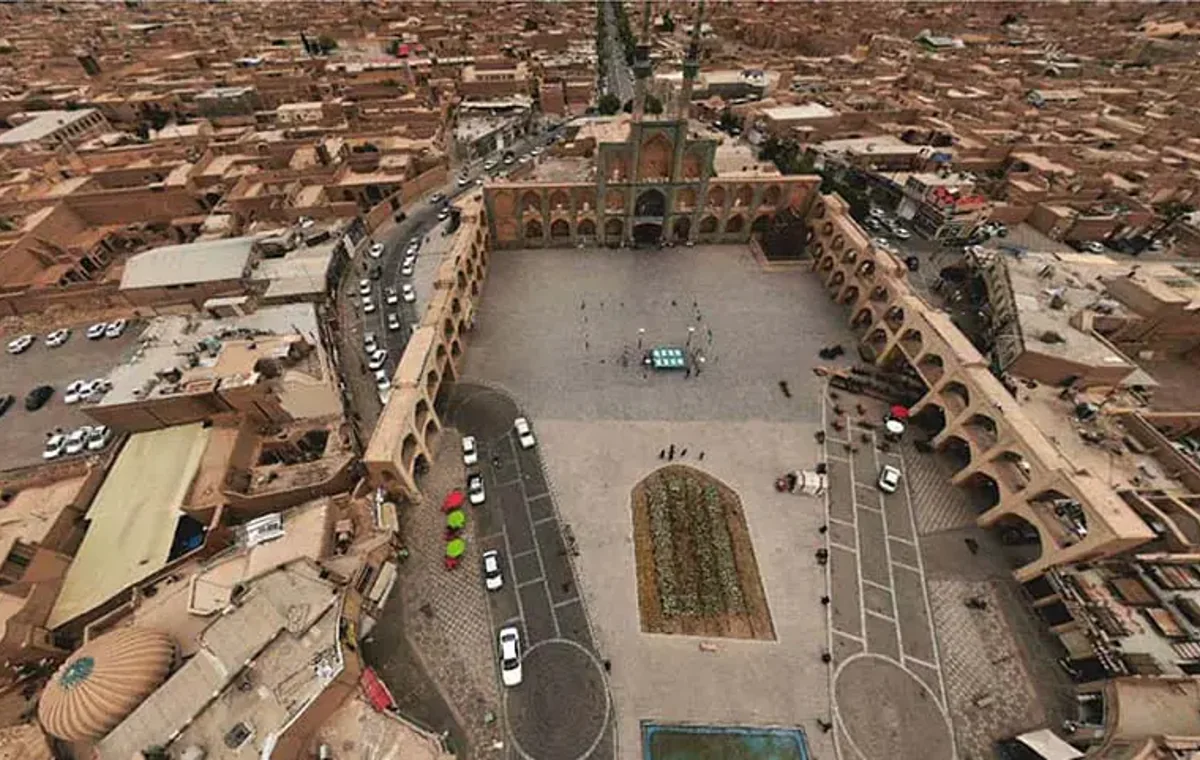 میدان امیر چخماق یزد کجاست؟