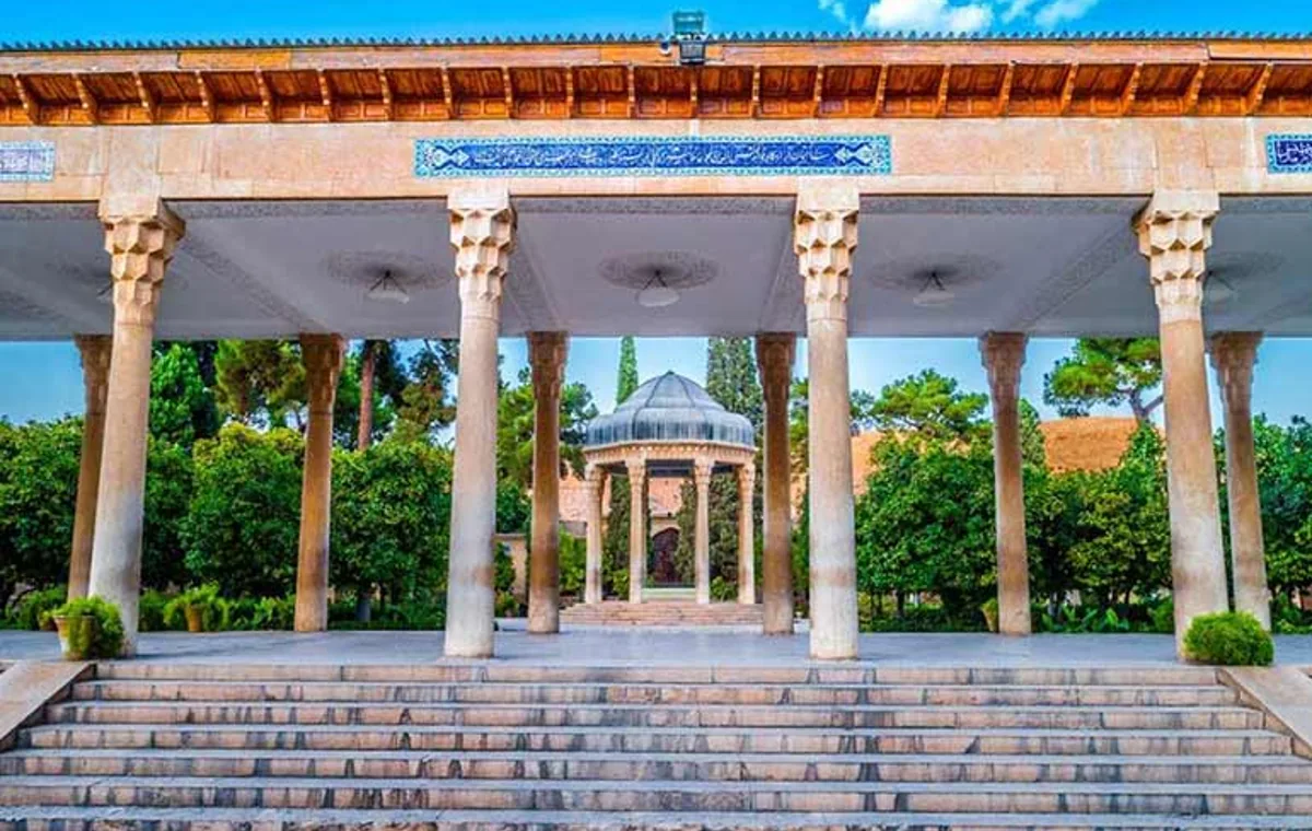 بنای امروزی و نقش آندره گدار