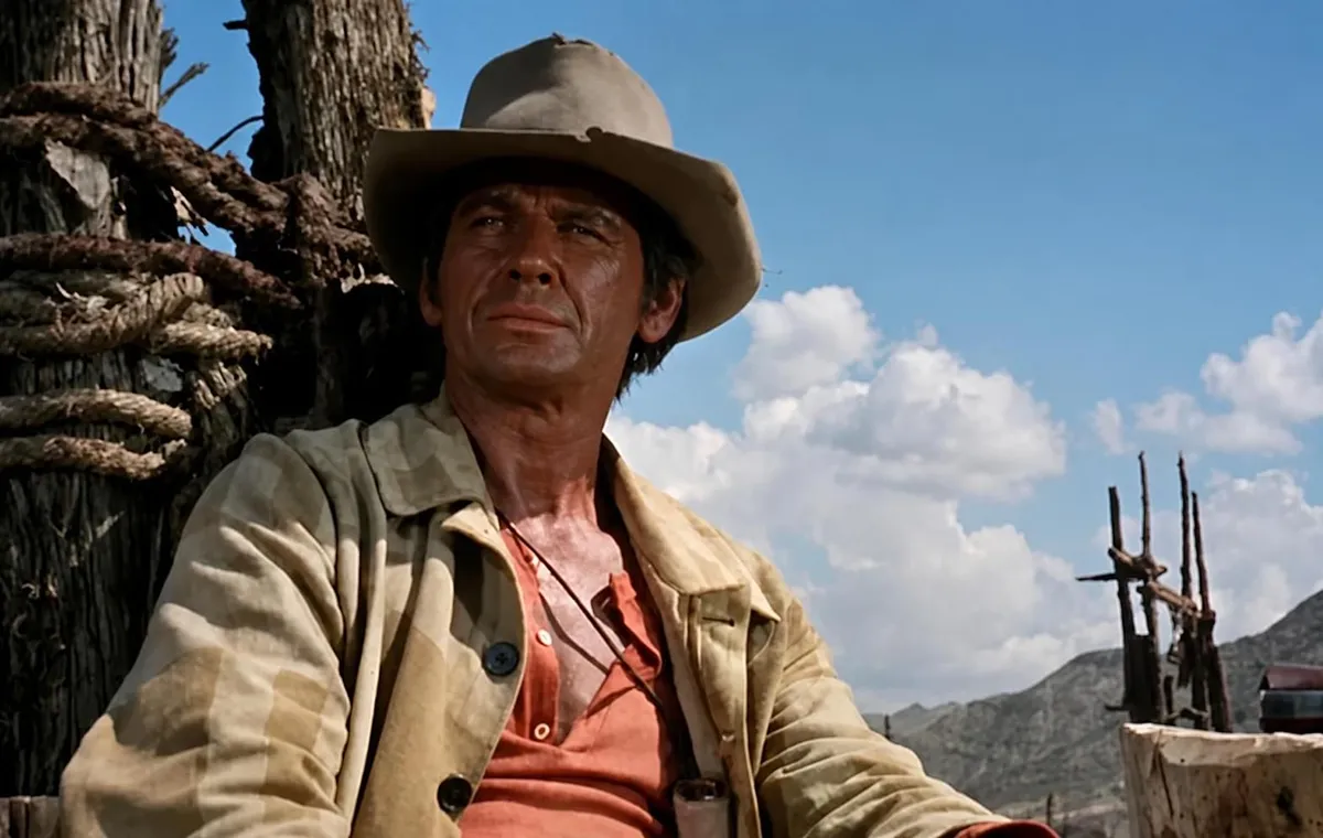 بهترین فیلمهای چارلز برانسون ؛ روزی روزگاری در غرب (Once Upon a Time in the West)