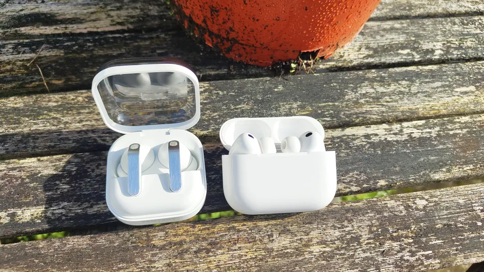 حذف نویز و کیفیت مکالمه Galaxy Buds 4 Pro و Airpods Pro 3